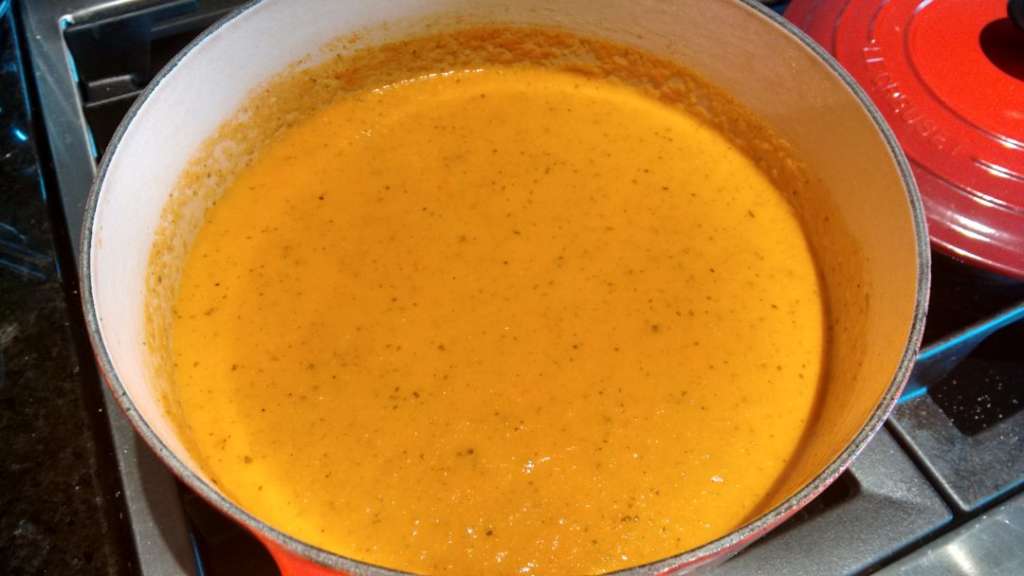 Tomato and Red Pepper Soup